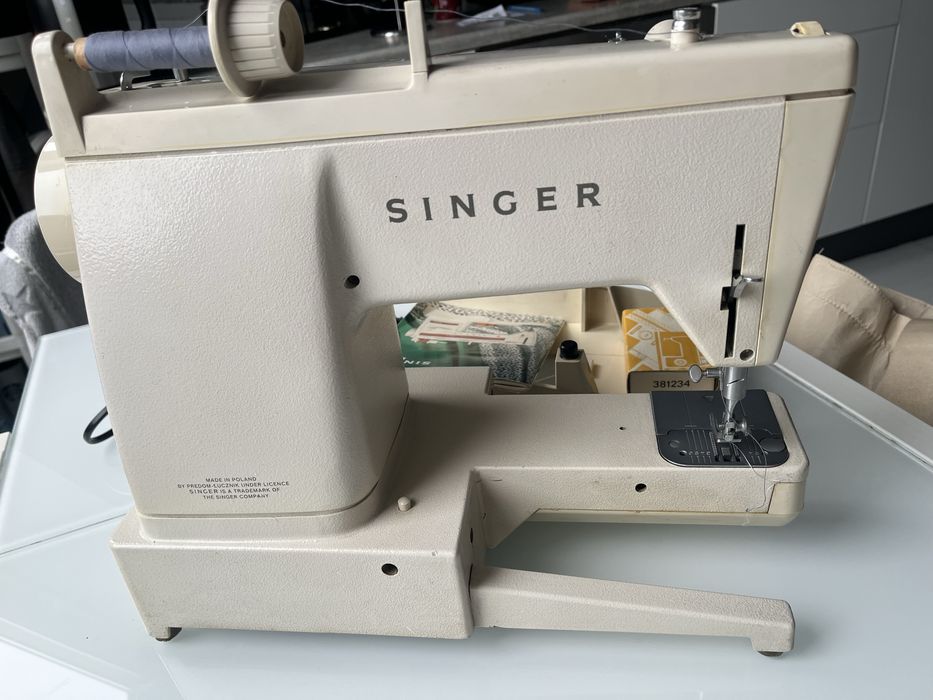 Maszyna do szycia Singer 833