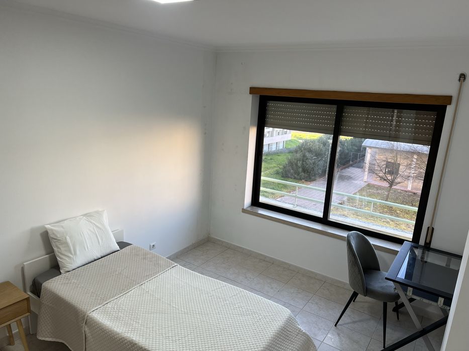 Quartos disponiveis 350€