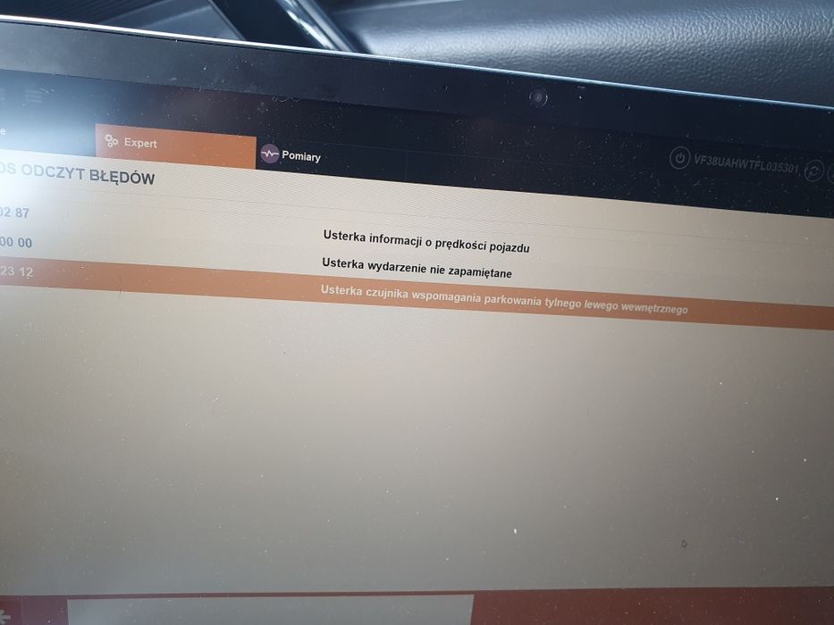Oferuje diagnostykę DIAGBOX'A