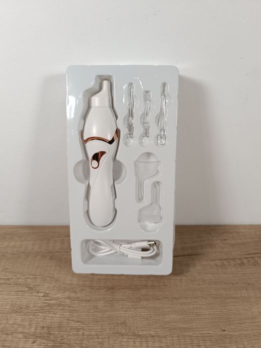 Świecąca wykałaczka do uszu