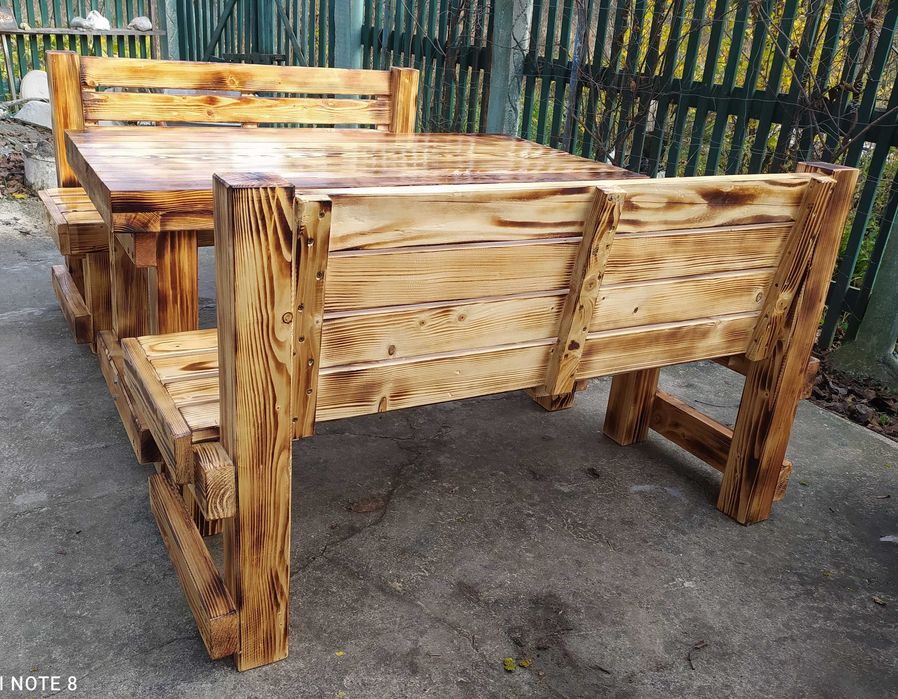 Столи лавки комплекти меблі для саду кафе барів