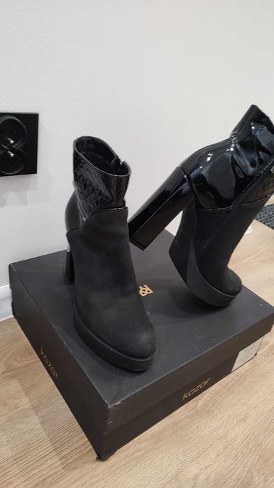 Buty damskie skórzane czarne botki kozaki trzewiki 39 Kazar