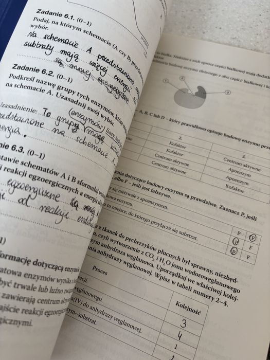 Zestaw ksiazek  Maturalne karty pracy 3 Biologia na czasie
