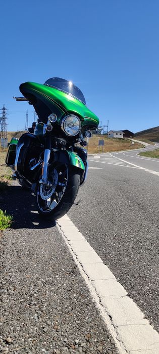 Harley street glide cvo