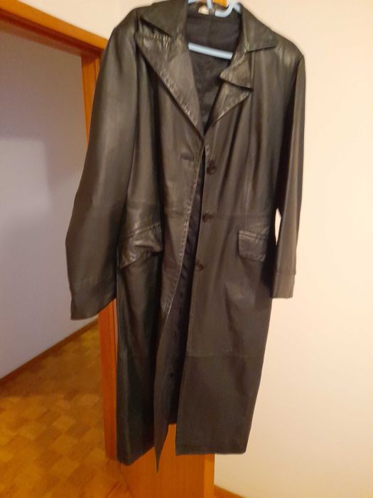 Elegante Casaco comprido de senhora.