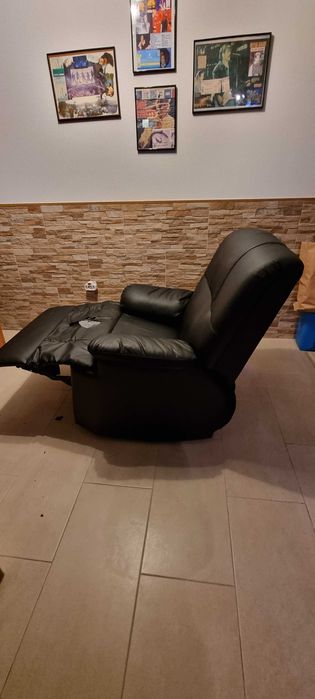 Sofá Confortável com função relax Manual em Pele Sintética (1 lugar)