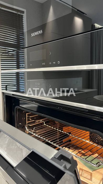 В продаже добротный дом в Совиньоне 4 спальни, бассейн