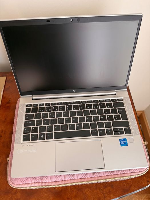 HP EliteBook 830 G8 – 16 GB RAM / 256 GB SSD HP EliteBook 830 G8 – 16 GB RAM / 256 GB SSD