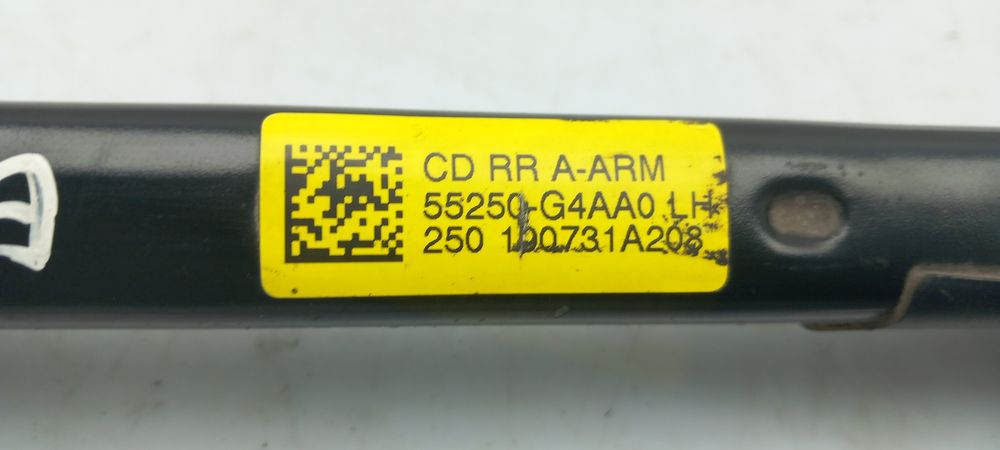Braço de suspensão trás esquerdo KIA Ceed (CD)