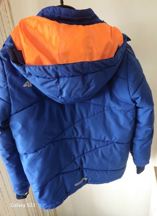 Куртка зимова - лижна б/у.