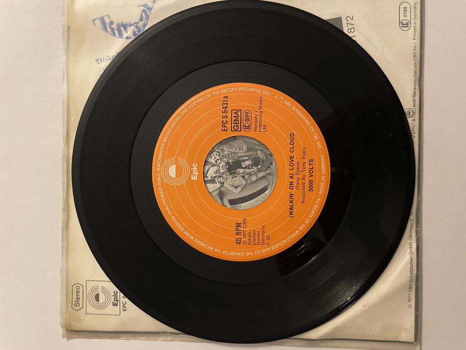 5000 VOLTS Walking on a Love cloud / The Late Late show, winyl 7”, EX