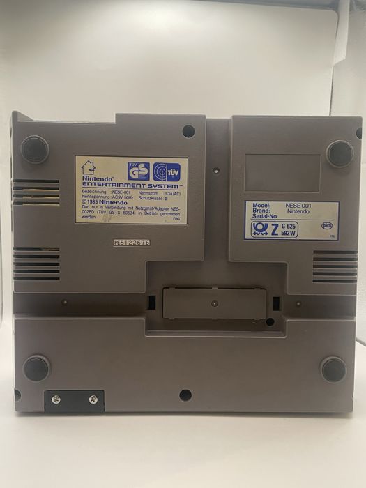 Konsola Nintendo Nese 001 + gry