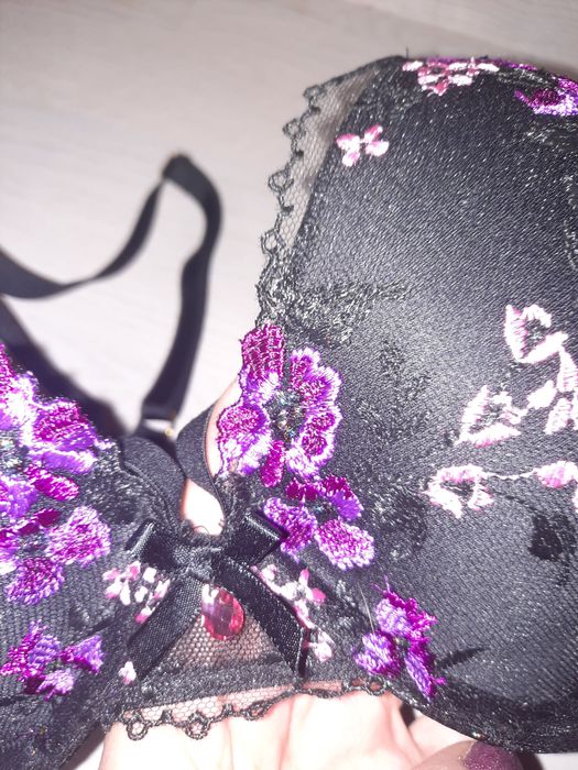 Новый бюстгалтер Victoria's Secret 34DDD