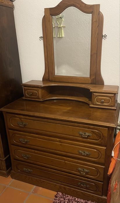 Vendo para final de março, conjunto para quarto de casal