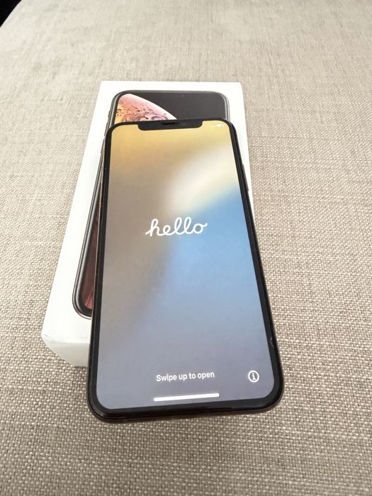 IPhone XS 64GB dourado