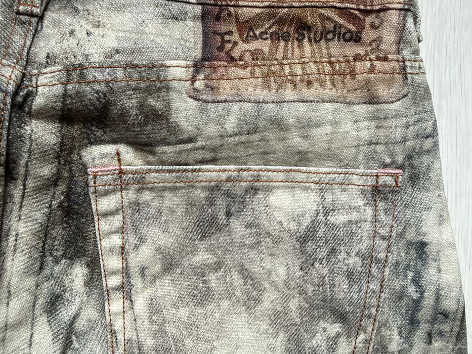 Acne Studios 1981m джинси