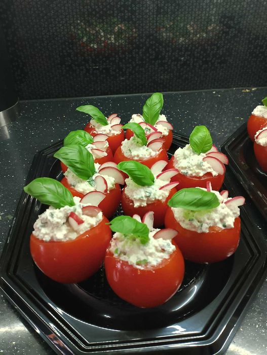 Komunie i inne Imprezy okolicznościowe-dania domowe,catering,obsługa