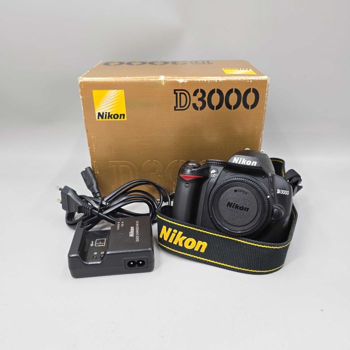 Aparat NIKON D3000 Body Ładowarka Pudełko FV Marża