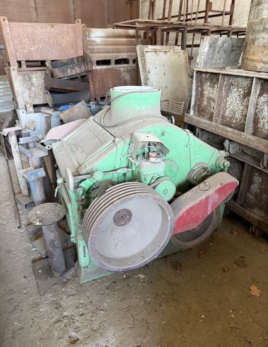 Плющелка зерна.     .