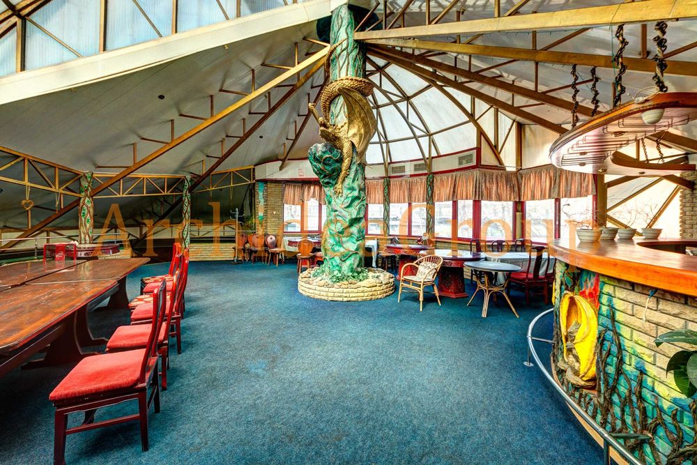 Ресторан 395 м2 з літніми бесідками Гідропарк, супер локація