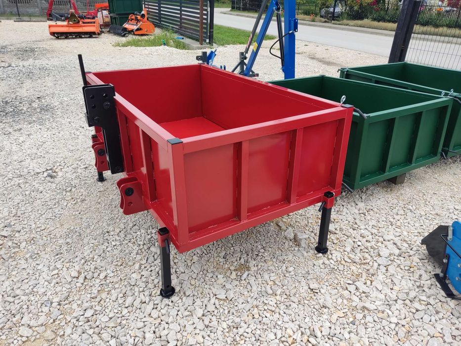 skrzynia transportowa do traktora do przewozu materiałów