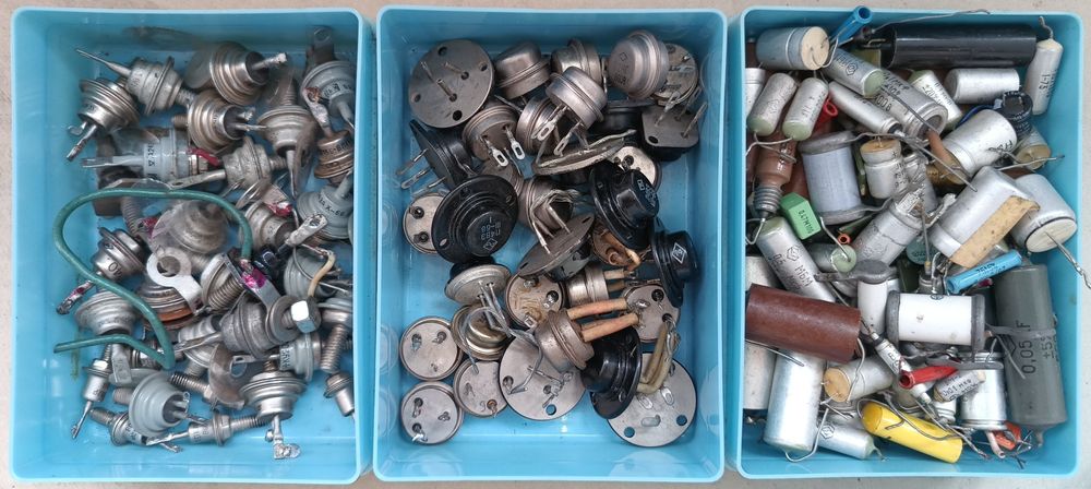 Радио детали. Радио лампы. Диод. Транзистор. Конденсатор. Резистор.