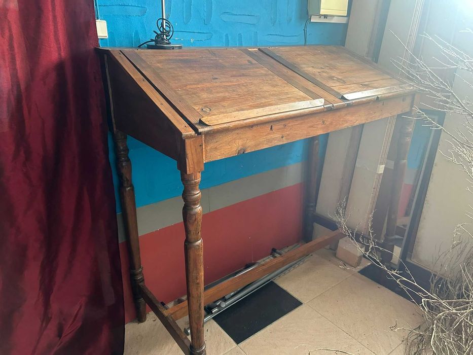 Móvel - Estirador antigo