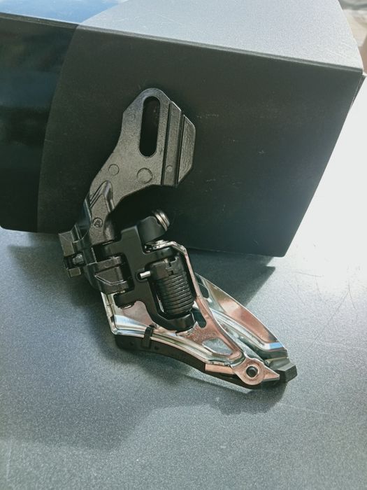 Nowa przerzutka przednia deore XT fd-m8020-d