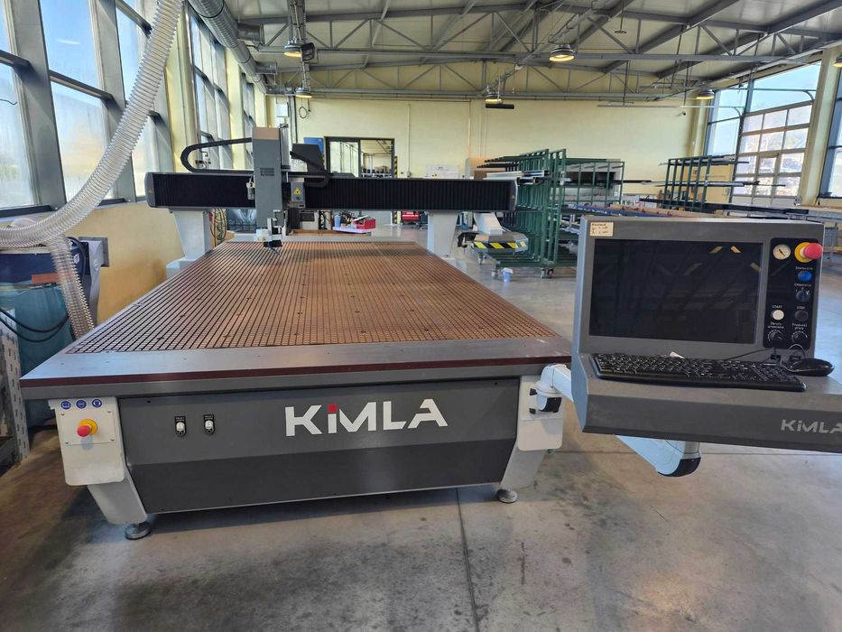 FREZARKA CNC KIMLA BPF 2141 | 2018 R. | POLE ROBOCZE 2100 × 4100 MM | BECKER 5,5 kW | ODCIĄG FM300S