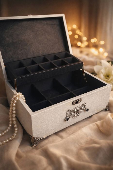 Скринка для прикрас. EXCLUSIVE .