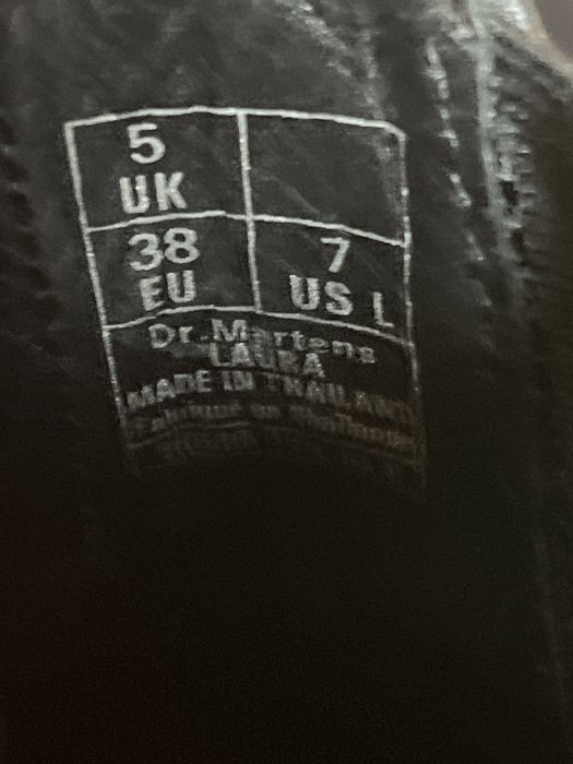 Sprzedam buty sztyblety firmy Dr Martens model Laura rozmiar 38 w 24.