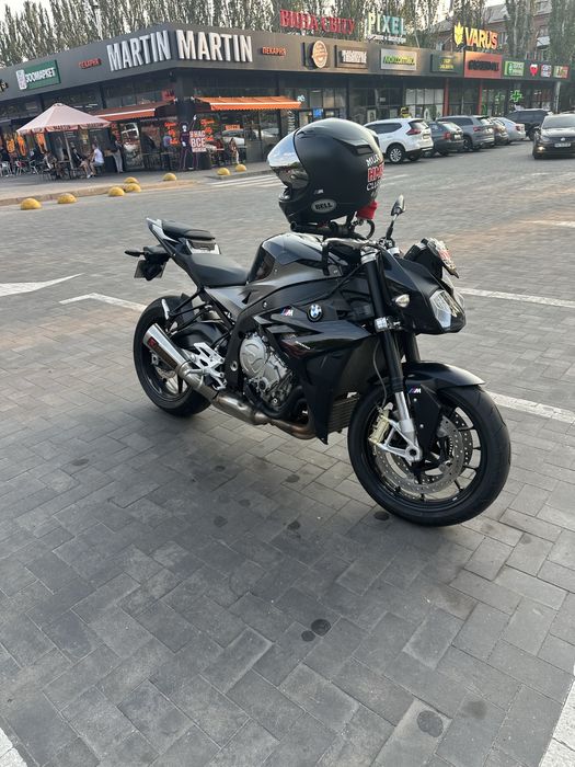 Мотоцикл BMW S1000R