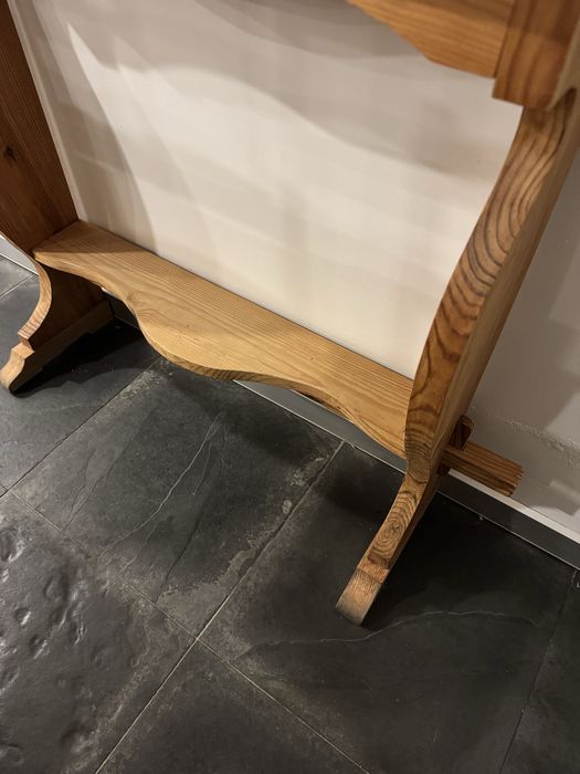 Mesa de apoio em madeira