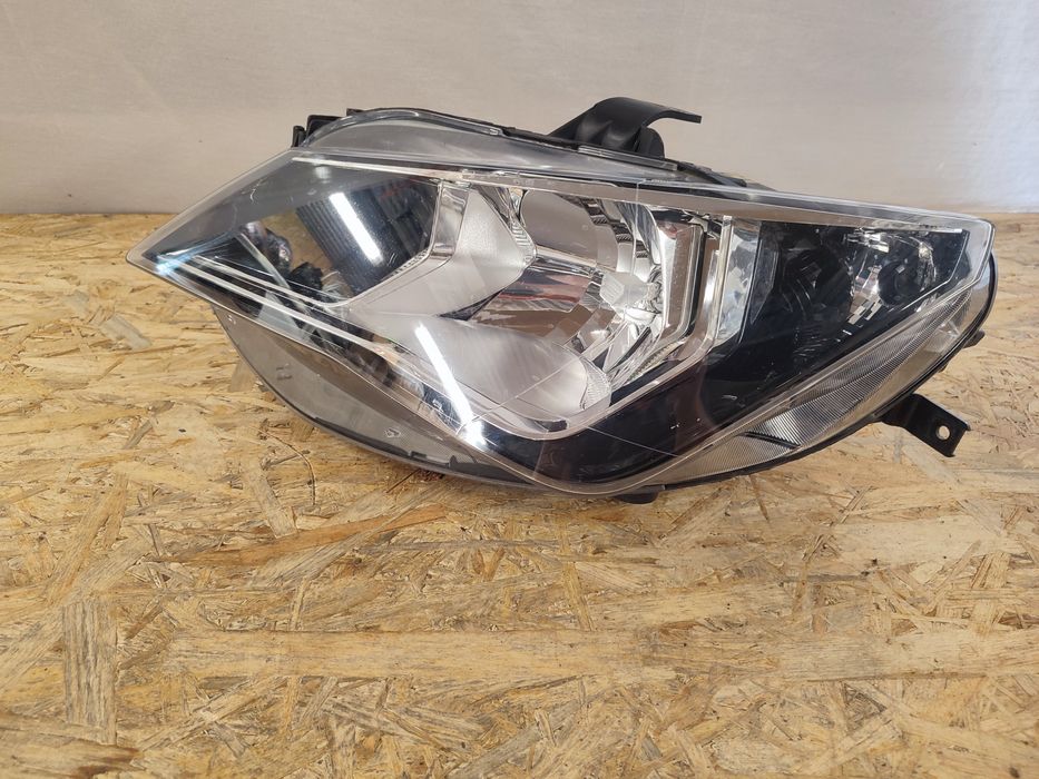 Lampa Reflektor Lewy Przód Seat Ibiza IV 4  Zwykła 15r Oryginał