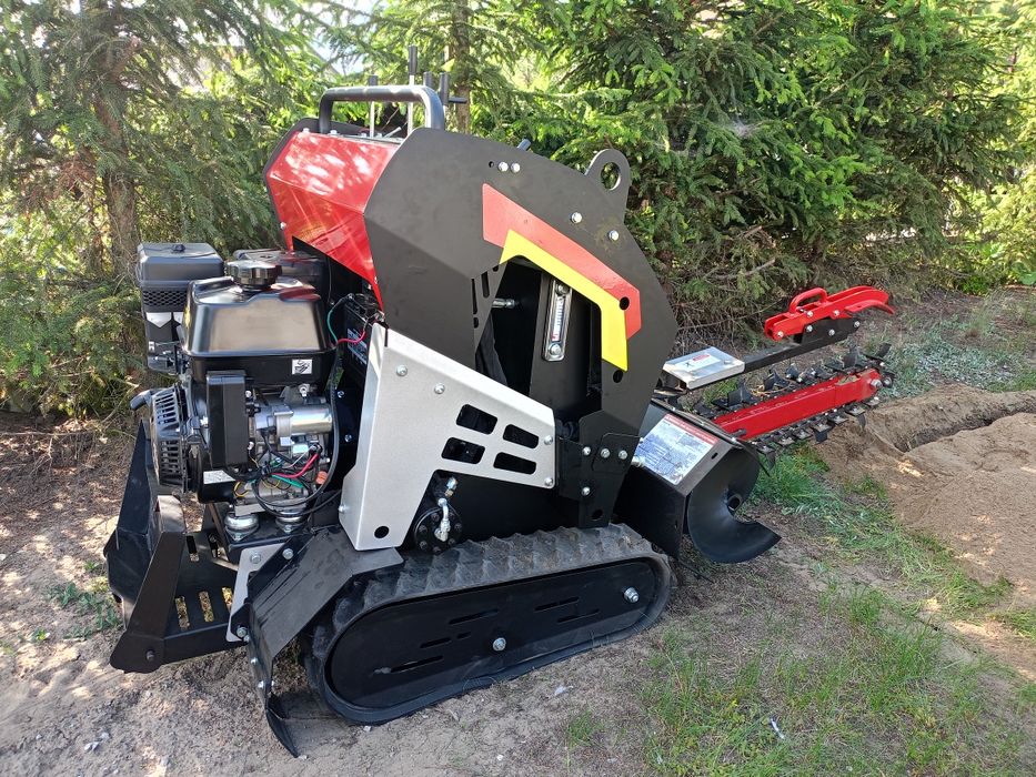 Koparka łańcuchowa wynajem + możliwa usługa