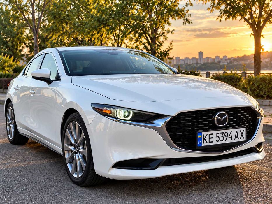 Mazda-3 24 Год. Premium