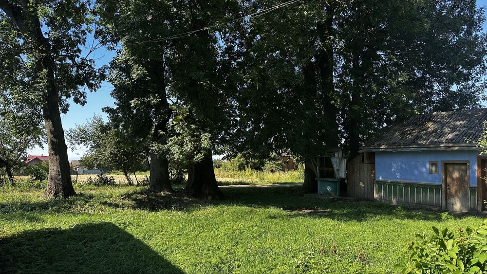 Продається земельна ділянка ,продається будинок