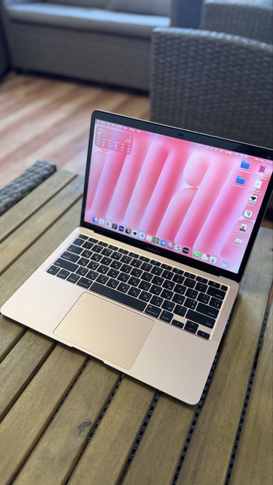 MacBook Air M1 8/256 - в ідеальному стані, повний комлект!