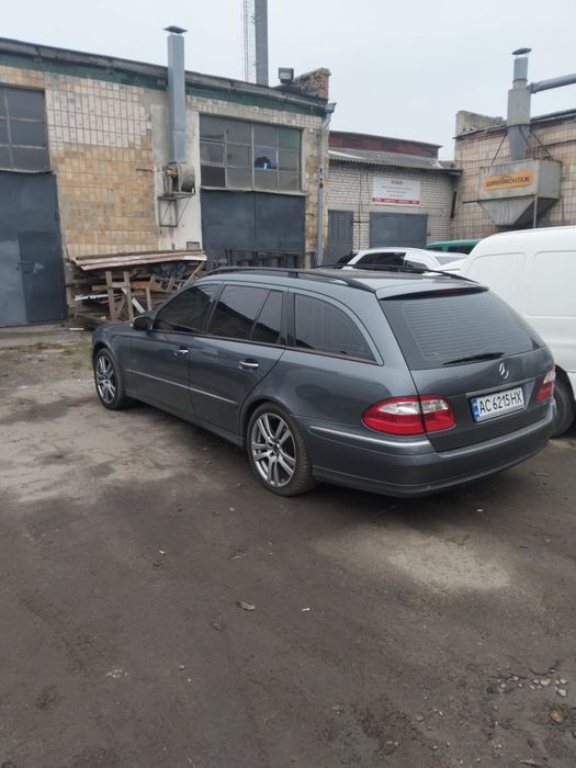 Продам Mercedes 211 для військових