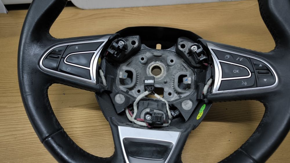 Volante em pele de Renault Megane 4