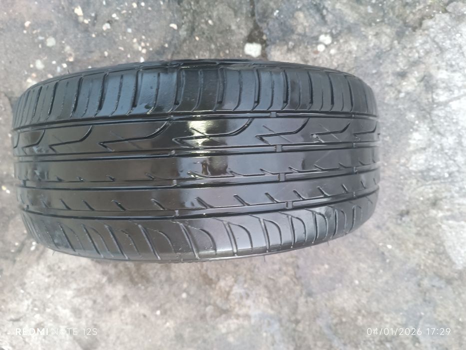 Pneu     THREE- A  195/55 R15