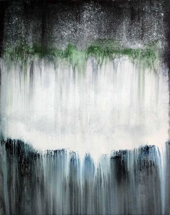 Abstrakcja w bieli, czerni, granacie i odrobinie zieleni