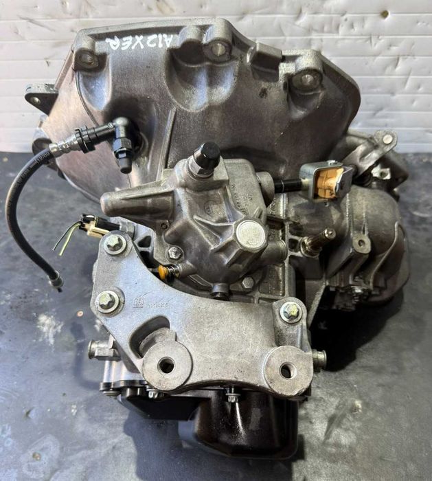 Caixa de Velocidades Opel Corsa D 1.2 Ref: A12XER