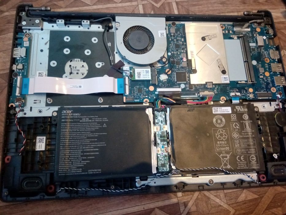 Ноутбук acer asper 3  на запчасти