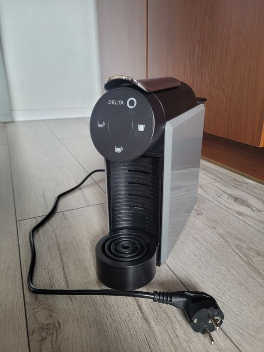 Ekspres kapsułkowy Delta Q mini 19 bar czarno-szary
