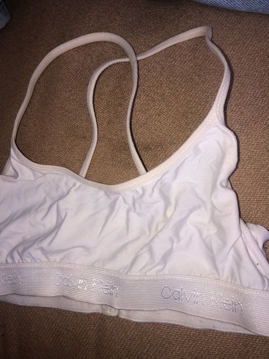 biustonosz calvin klein
