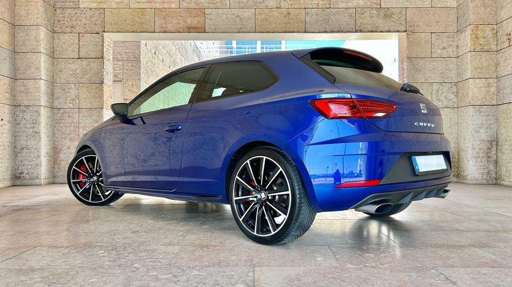 Seat Leon SC CUPRA 300 + Pack Performance! (Caixa DSG e 95.000kms)