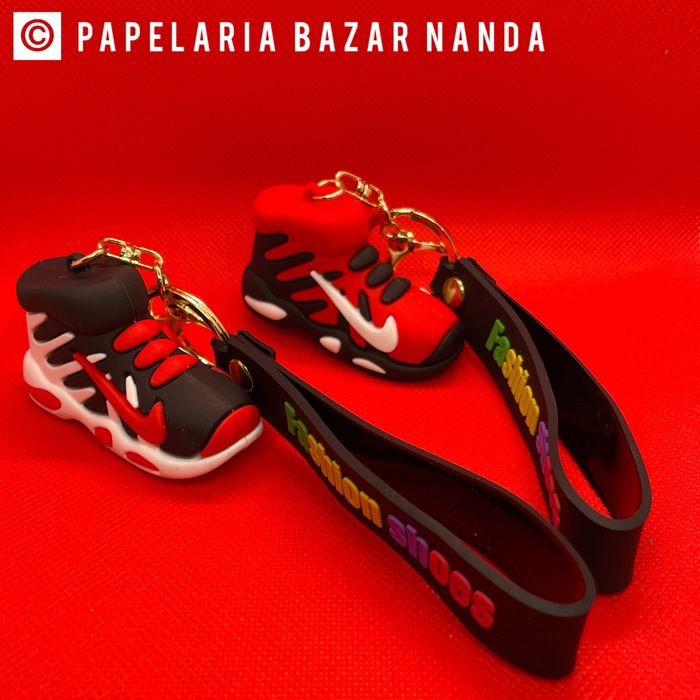 Porta chaves bota Nike Air e sapatos  Adidas