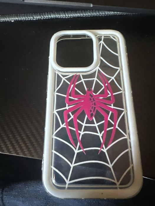 Sprzedam etui na iPhone 14 Pro