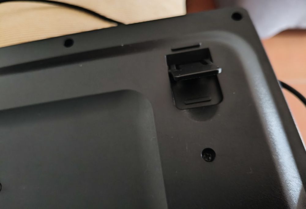 Teclado ASUS Multimedia Kb34211